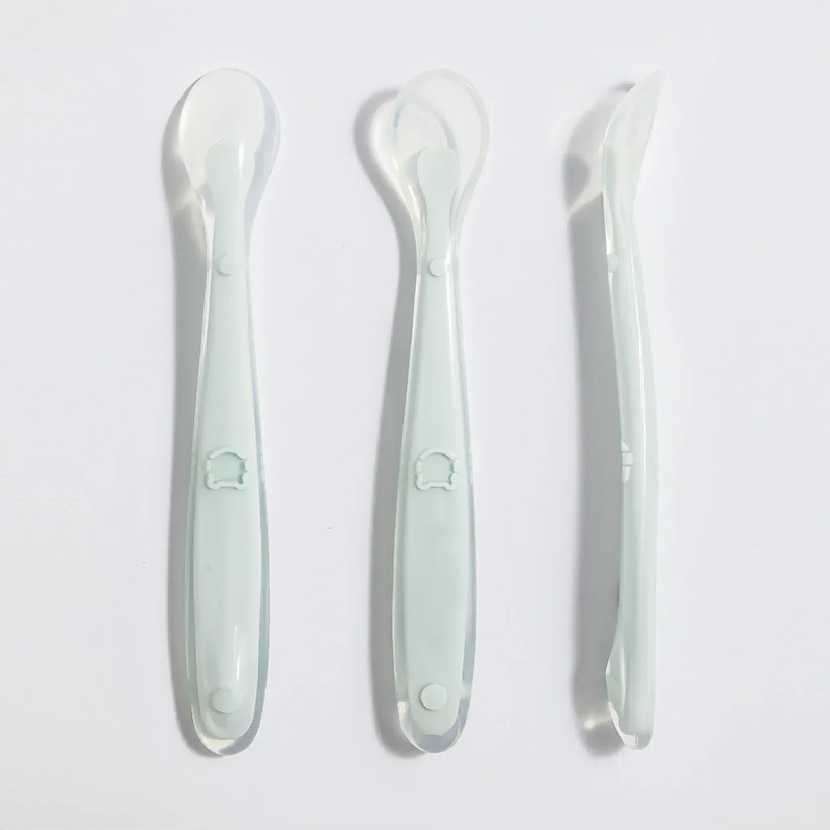 ملعقة أطفال من السيليكون الناع - مراجعة Baby Food Utensil وسعره