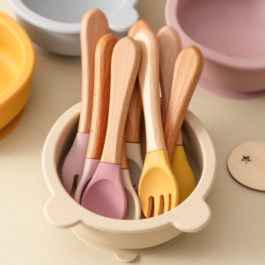 2 قطعة ملاعق تعلم الطفل أواني  - مراجعة Baby Food Utensil وسعره